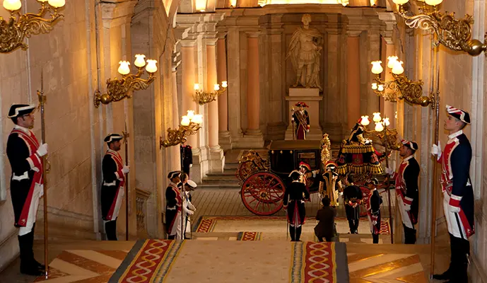 Palacio Real de Madrid (Royal Palace) Guided Tour - Image 3