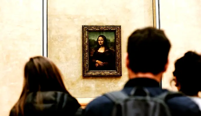 Louvre Museum Guided Tour - Image 1