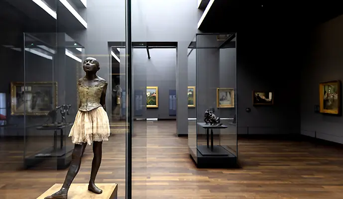 Combo: Orsay Museum + Montmartre Guided Tour - Image 2