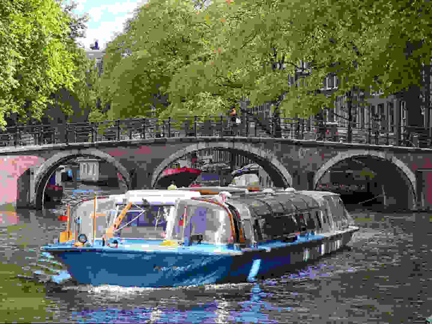 Visiting the Dutch Resistance Museum in Amsterdam